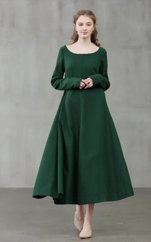 Mistletoe 17 | 100% wool green dress